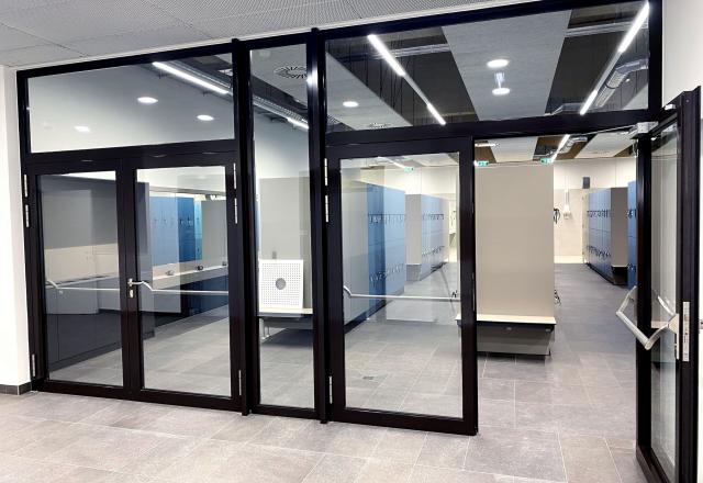 Innrenraumgestaltung mit Glas verbindet und trennt zugleich.