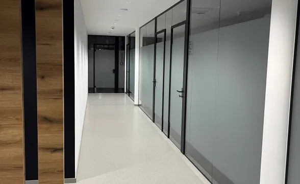 Glastrennwand Expert Gamsjäger von BAUMANN GLAS 
