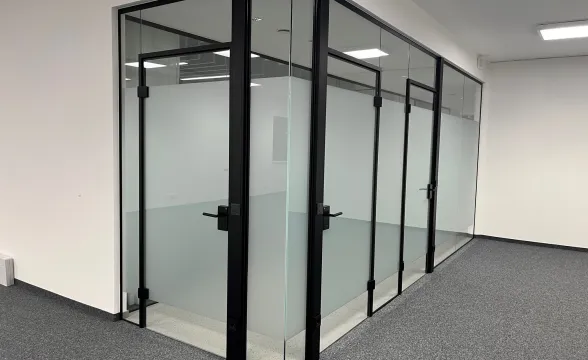 BAUMANN GLAS Innentrennwand BÜRO schwarz