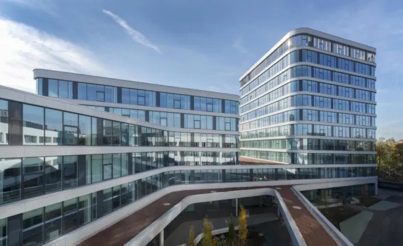 BAUMANN Glas Techbase LINZ