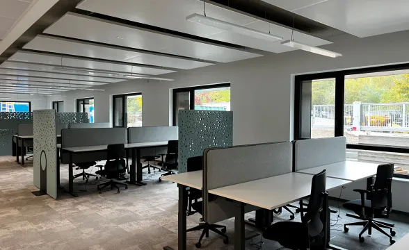 BAUMANN/GLAS/1886 GmbH LOBA Biotech Fischamend Fenster