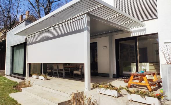 BAUMANN/GLAS/1886 GmbH Renson Carmargue mit Screen Beschattung