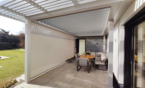 BAUMANN/GLAS/1886 GmbH Renson Carmargue mit Vordach Ergänzung