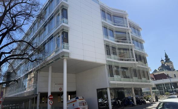 BAUMANN/GLAS/1886 GmbH Pfosten-Riegel-Fassade